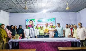 প্রভাষক কামরুল হাসান রিপনকে সম্মাননা প্রদান