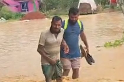 চার গ্রাম আকস্মিক পাহাড়ি ঢলের পানিতে তলিয়ে গেছে