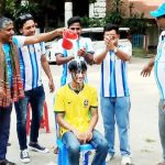 ব্রাজিলের সমর্থন ছেড়ে এক মণ দুধ দিয়ে গোসল