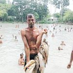 পলো দিয়ে মাছ ধরা উৎসব অনুষ্ঠিত
