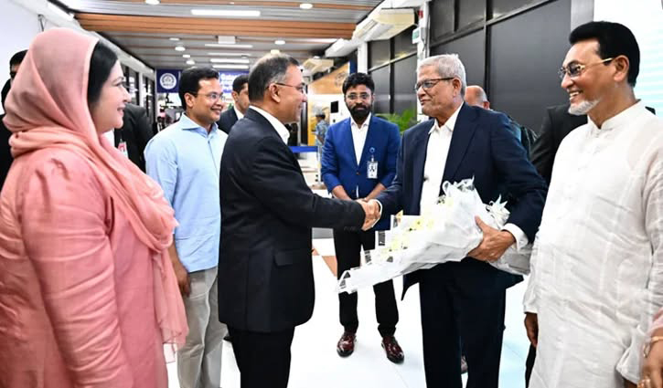 চার দিনের চীন সফর শেষে দেশে ফিরলেন প্রধানমন্ত্রী