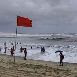 সাগরে লঘুচাপে সব সমুদ্রবন্দরে ৩ নম্বর সতর্ক সংকেত