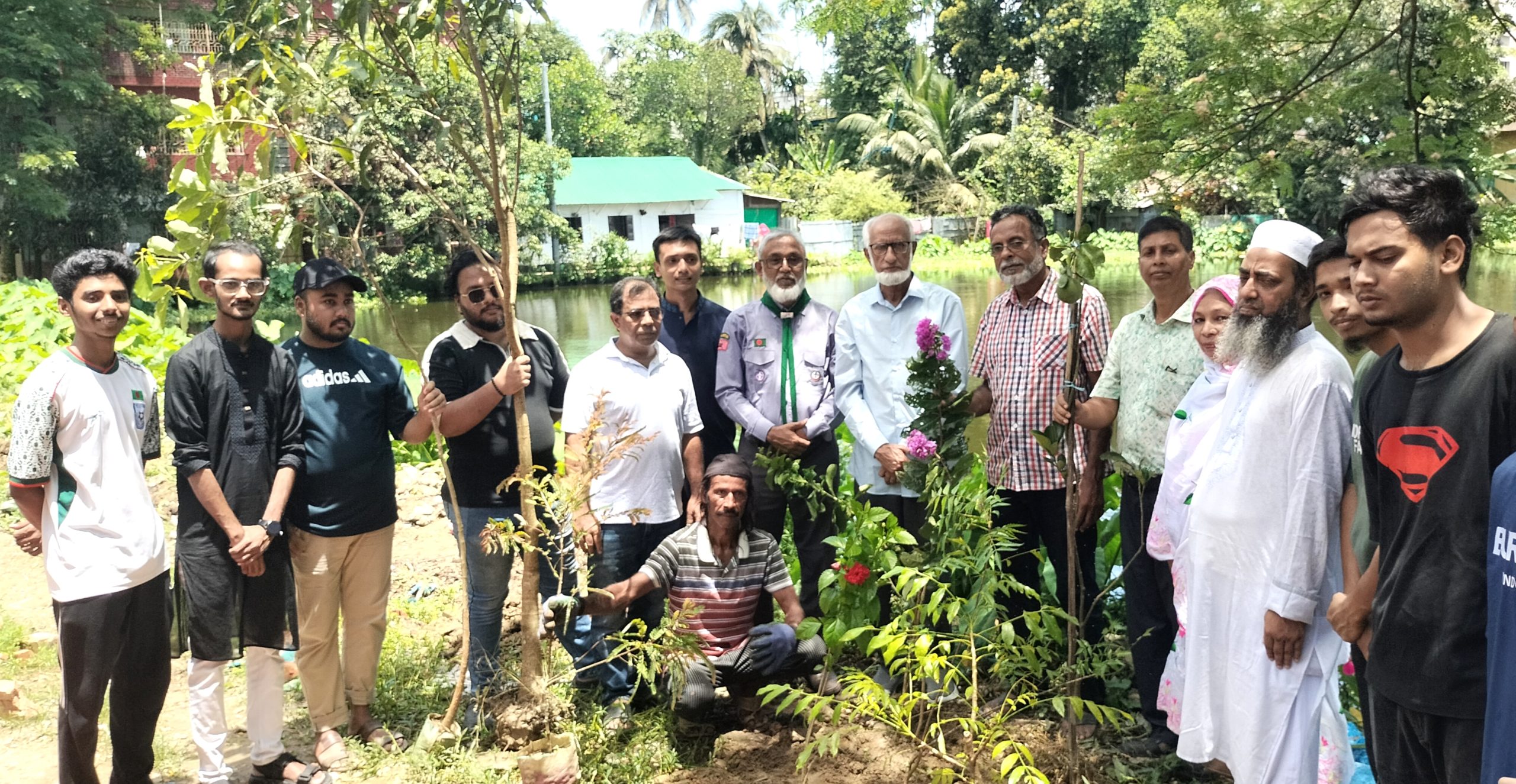 হবিগঞ্জে স্বপ্ন সোসাইটির বৃক্ষ রোপণ
