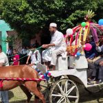 ব্যতিক্রমী আয়োজনে প্রিয় শিক্ষককে বিদায়