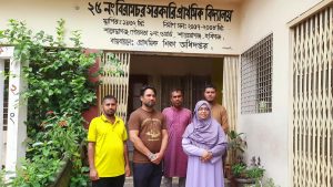 শৈশবের স্মৃতির টানে নিজের স্কুলে ফিরলেন প্রবাসী বদরুল