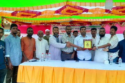 শায়েস্তাগঞ্জে টমটম মালিক-শ্রমিকদের অধিকার নিয়ে আলোচনা সভা