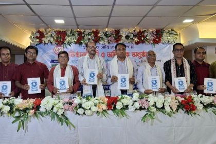 সাহিত্য হলো সমাজের দর্পণ-ভিসি ড.জহিরুল হক