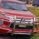 ইউএনওর সরকারি গাড়িতে কাভার্ডভ্যানের ধাক্কা
