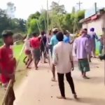 গোসলের ছবি তোলাকে কেন্দ্র করে সংঘর্ষে আহত ৫০