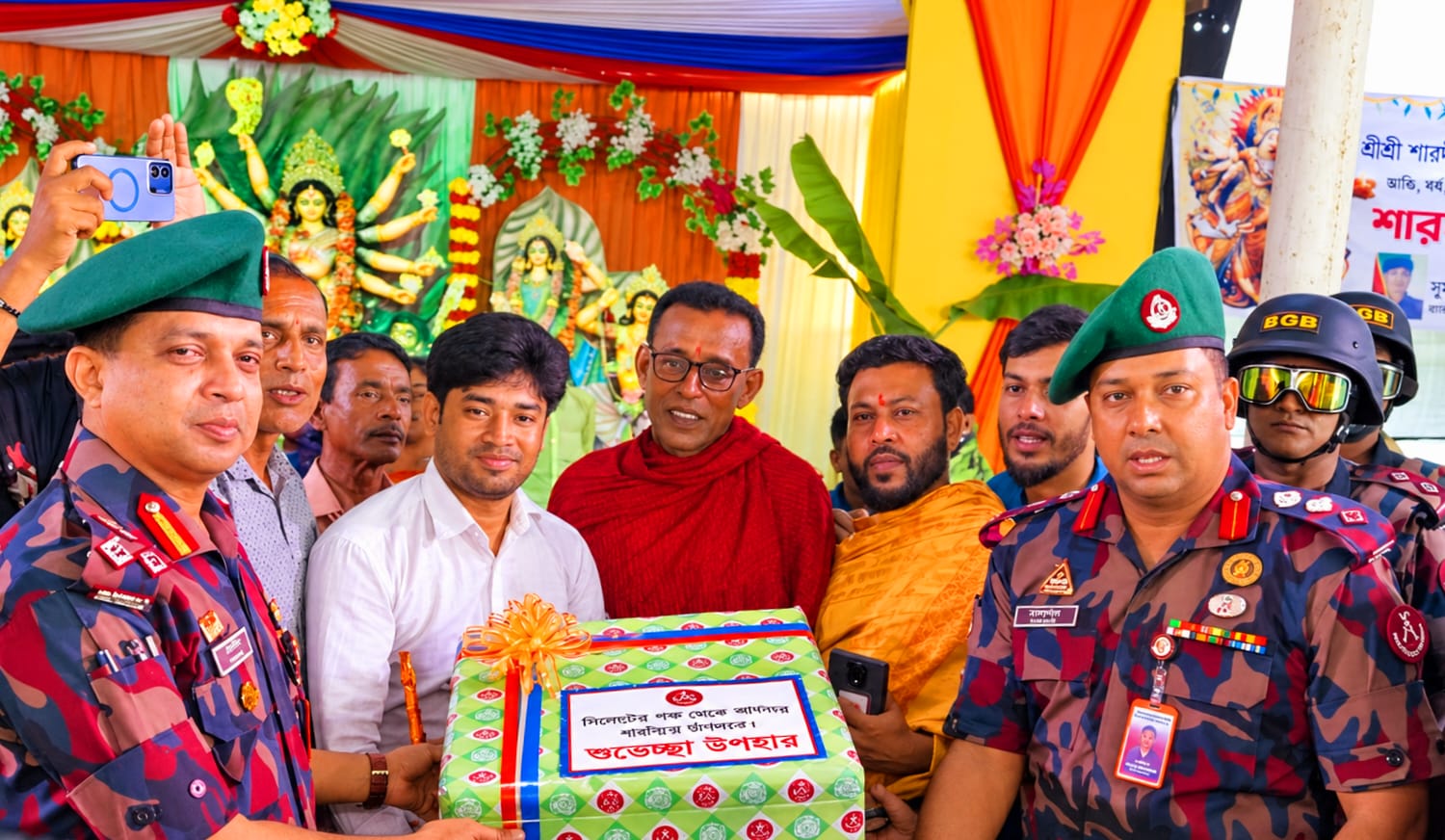 পূজামন্ডপে নিরাপত্তায় ড্রোন-৮৭ কোটি টাকার মাদক ও পণ্য জব্দ